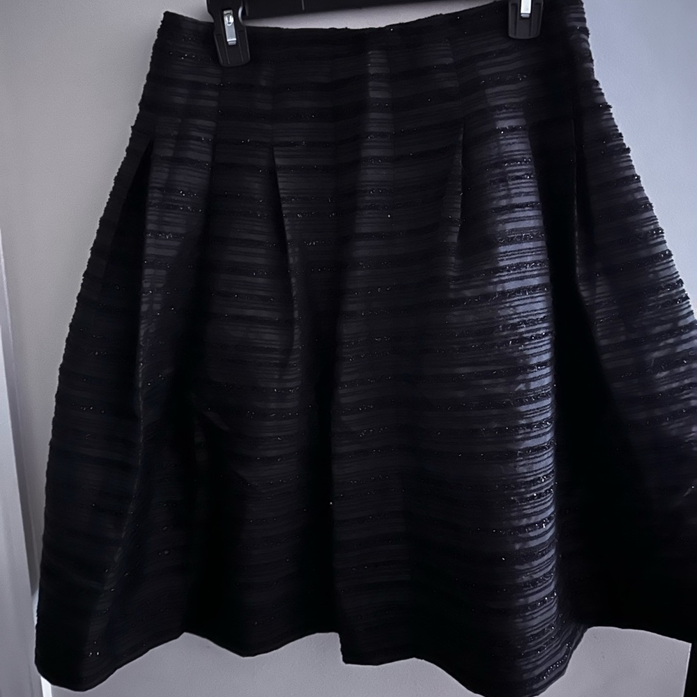 Talbots Black Pleated Skirt Size 2 Midi